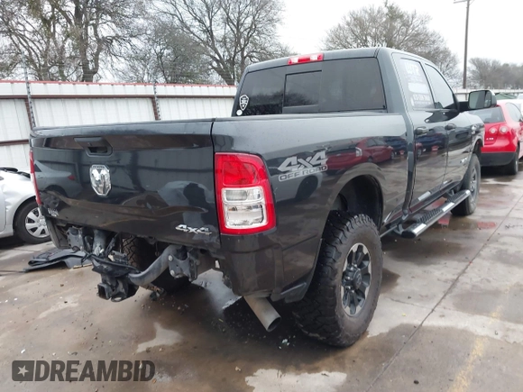 2021 Ram 2500 Tradesman with VIN 3C6UR5CL4MG697627, listed as a IAAI auction lot 41513283 with 105,628 mi miles. Bid and sale history available at carsss.com. Image 4.