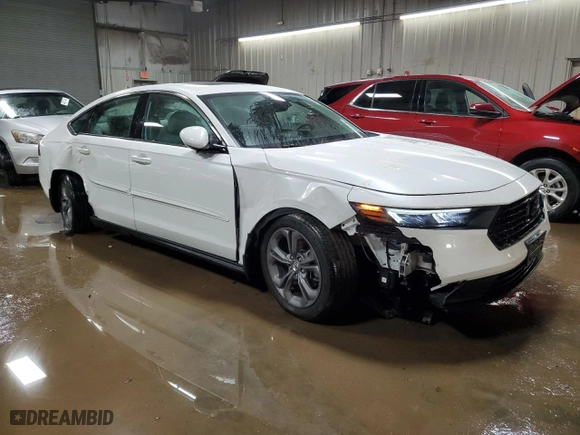 2024 Honda Accord Sedan EX with VIN 1HGCY1F32RA028792, listed as a Copart auction lot 44531625 with 11,452 mi miles and Salvage Title. Bid and sale history available at carsss.com. Image 4.