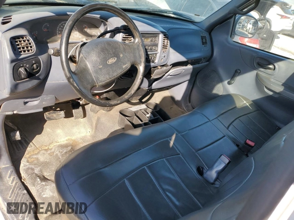 2000 Ford F-150 XL with VIN 1FTRF17W0YKA31819, listed as a Copart auction lot 85775044 with 214,945 mi miles and Clean title. Bid and sale history available at DreamBid. Image 8.