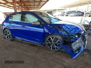 2024 Volkswagen Golf z VIN WVWEB7CD6RW143164, wystawiony jako IAAI lot #42012150 z przebiegiem 12 210 mil mil oraz . Historia ofert i sprzedaży dostępna na DreamBid. Obrazek 1.