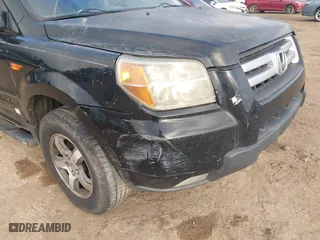 2007 Honda Pilot EX-L with VIN 5FNYF286X7B003778, listed as a IAAI auction lot 41390885 with 240,316 mi miles. Bid and sale history available at carsss.com. Image 12.