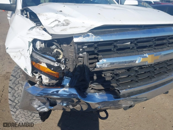 2017 Chevrolet Silverado 1500 LT with VIN 1GCVKREC2HZ168267, listed as a IAAI auction lot 41701427 with 84,614 mi miles. Bid and sale history available at carsss.com. Image 6.