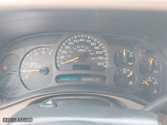 2003 Chevrolet Suburban LT with VIN 3GNFK16Z83G319699, listed as a IAAI auction lot 41107812 with NaN miles. Bid and sale history available at carsss.com. Image 7.