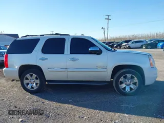 2008 GMC Yukon SLT 4SB z VIN 1GKFK13058R176138, wystawiony jako IAAI lot #41816039 z przebiegiem 199 426 mil mil oraz . Historia ofert i sprzedaży dostępna na DreamBid. Obrazek 13.