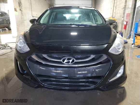 2014 Hyundai Elantra GT with VIN KMHD35LH1EU171634, listed as a Copart auction lot 50433575 with 147,442 mi miles and Clean Title. Bid and sale history available at carsss.com. Image 5.