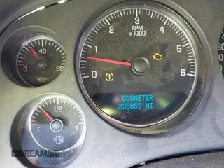 2007 Chevrolet Tahoe Police z VIN 1GNEC03097R417705, wystawiony jako IAAI lot #41882598 z przebiegiem 235 859 mil mil oraz . Historia ofert i sprzedaży dostępna na DreamBid. Obrazek 15.