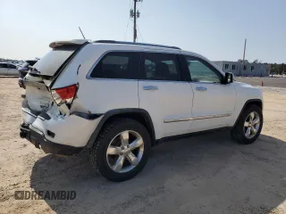 2013 Jeep Grand Cherokee Overland with VIN 1C4RJECT0DC655349, listed as a Copart auction lot 45114775 with 183,113 mi miles and Salvage Title. Bid and sale history available at carsss.com. Image 3.