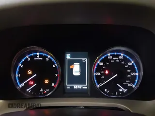 2016 Toyota RAV4 XLE z VIN 2T3RFREV5GW450313, wystawiony jako IAAI lot #42341363 z przebiegiem 68 761 mil mil oraz . Historia ofert i sprzedaży dostępna na DreamBid. Obrazek 7.