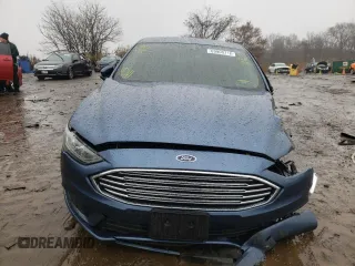 2018 Ford Fusion Hybrid SE with VIN 3FA6P0LU3JR210569, listed as a Copart auction lot 69900712 with 98,353 mi miles. Bid and sale history available at carsss.com. Image 5.