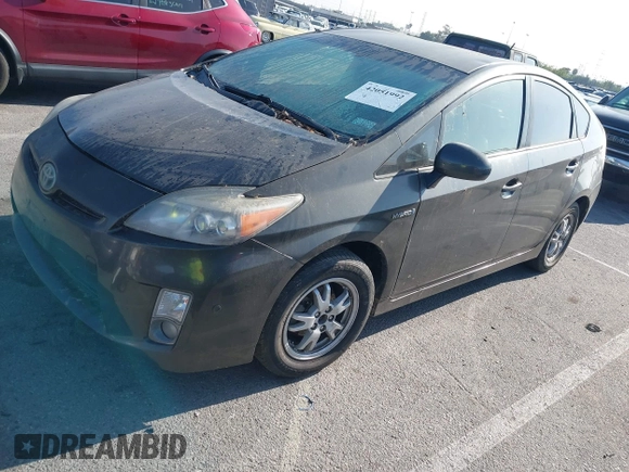 2010 Toyota Prius II with VIN JTDKN3DUXA1030143, listed as a IAAI auction lot 42051992 with 209,583 mi miles. Bid and sale history available at carsss.com. Image 2.