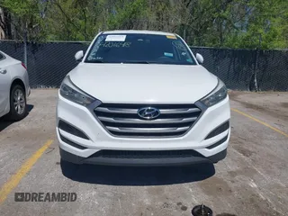 2018 Hyundai Tucson SE with VIN KM8J23A47JU820356, listed as a IAAI auction lot 42016418 with 110,138 mi miles. Bid and sale history available at carsss.com. Image 6.