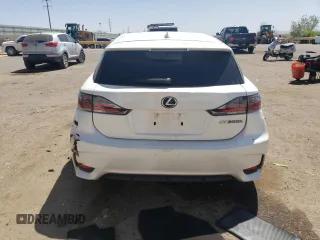 2015 Lexus CT 200h z VIN JTHKD5BH5F2216872, wystawiony jako Copart lot #51527765 z przebiegiem 8 796 756 mil mil oraz Szkody całkowita. Historia ofert i sprzedaży dostępna na DreamBid. Obrazek 6.