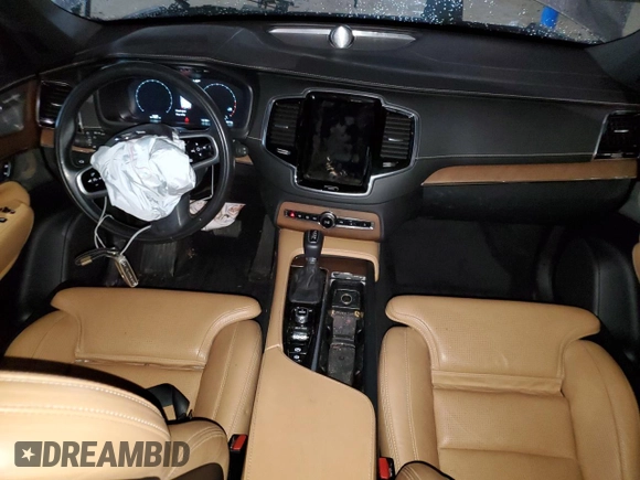 2017 Volvo XC90 Inscription with VIN YV4A22PL5H1146052, listed as a Copart auction lot 55849554 with 81,385 mi miles and Salvage Title. Bid and sale history available at carsss.com. Image 8.