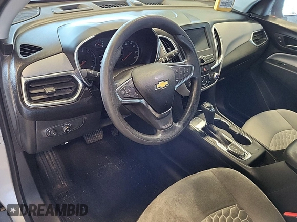 2021 Chevrolet Equinox LS z VIN 3GNAXFEVXMS173490, wystawiony jako IAAI lot #42566229 z przebiegiem 95 995 mil mil oraz . Historia ofert i sprzedaży dostępna na DreamBid. Obrazek 5.