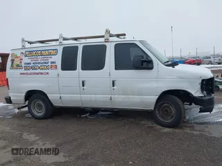 2008 Ford Econoline Cargo Commercial z VIN 1FTNE14W08DA57153, wystawiony jako IAAI lot #41596848 z przebiegiem 121 347 mil mil oraz . Historia ofert i sprzedaży dostępna na DreamBid. Obrazek 13.