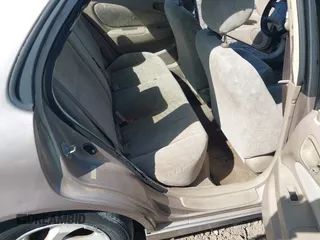 1998 Toyota Corolla VE z VIN 2T1BR18E2WC019524, wystawiony jako IAAI lot #41997009 z przebiegiem 255 968 mil mil oraz . Historia ofert i sprzedaży dostępna na DreamBid. Obrazek 8.