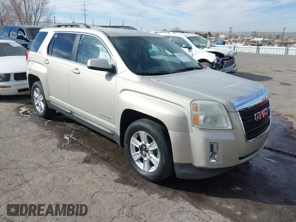 2010 GMC Terrain SLE-2 with VIN 2CTALDEW2A6361176, listed as a IAAI auction lot 41525393 with 111,821 mi miles. Bid and sale history available at carsss.com. Image 1.