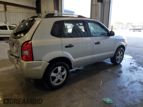 2005 Hyundai Tucson GL with VIN KM8JM12B35U121226, listed as a Copart auction lot 73938804 with 211,162 mi miles and Non Repairable. Bid and sale history available at carsss.com. Image 3.