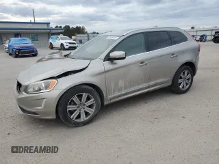 2016 Volvo XC60 T6 Drive-E with VIN YV449MDK8G2832756, listed as a Copart auction lot 83408584 with 0 mi miles and Salvage Title. Bid and sale history available at carsss.com. Image 1.