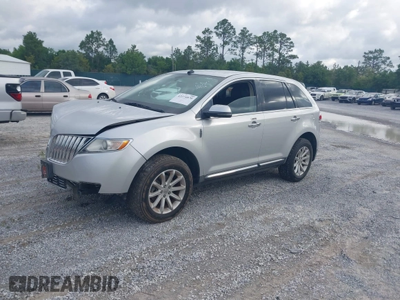 2013 Lincoln MKX z VIN 2LMDJ6JK8DBL24223, wystawiony jako IAAI lot #42274870 z przebiegiem 241 250 mil mil oraz . Historia ofert i sprzedaży dostępna na DreamBid. Obrazek 18.