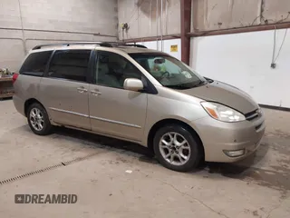 2004 Toyota Sienna XLE with VIN 5TDBA22C14S009558, listed as a IAAI auction lot 41843863 with 232,922 mi miles. Bid and sale history available at carsss.com. Image 1.