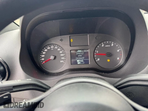 2016 Ram ProMaster Cargo with VIN 3C6TRVAGXGE115998, listed as a Copart auction lot 44075125 with 151,964 mi miles and Clean Title. Bid and sale history available at DreamBid. Image 8.
