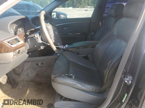 2002 BMW 7 Series 745i with VIN WBAGL63472DP60376, listed as a Copart auction lot 65286175 with 174,628 mi miles and Clean title. Bid and sale history available at DreamBid. Image 7.
