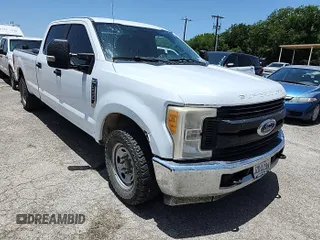 2017 Ford F-250 XL z VIN 1FT7W2A61HEE31327, wystawiony jako IAAI lot #42844723 z przebiegiem 233 412 mil mil oraz . Historia ofert i sprzedaży dostępna na DreamBid. Obrazek 29.
