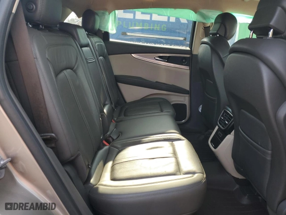 2019 Lincoln Nautilus Reserve with VIN 2LMPJ6L96KBL33670, listed as a Copart auction lot 87185604 with NaN miles and Salvage Title. Bid and sale history available at carsss.com. Image 12.