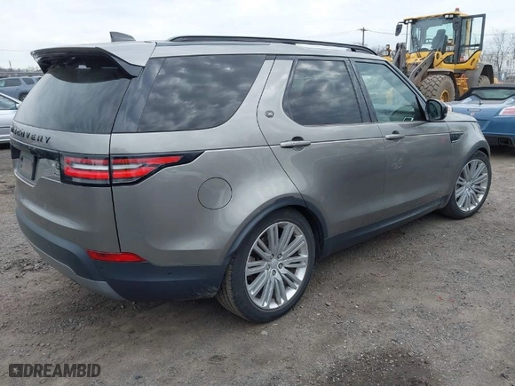 2018 Land Rover Discovery HSE Luxury with VIN SALRT2RV4JA072963, listed as a IAAI auction lot 41759427 with 74,540 mi miles. Bid and sale history available at carsss.com. Image 4.