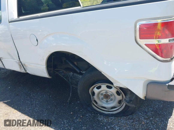 2013 Ford F-150 XL with VIN 1FTEX1CM8DFB15826, listed as a IAAI auction lot 42471324 with 354,738 mi miles and . Bid and sale history available at DreamBid. Image 17.