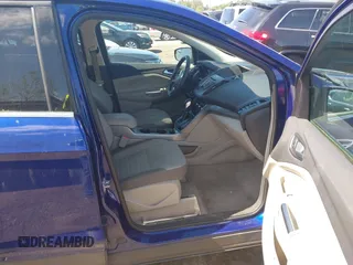 2016 Ford Escape SE z VIN 1FMCU9GX2GUC47933, wystawiony jako IAAI lot #42301520 z przebiegiem 115 751 mil mil oraz . Historia ofert i sprzedaży dostępna na DreamBid. Obrazek 5.