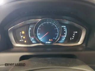 2015 Volvo XC60 T5 Drive-E Premier с VIN YV426MDB6F2588183, выставлен на аукционе Copart как лот 53553635 с пробегом 131 986 миль миль и Чистый • Clean title. История ставок и продаж доступна на DreamBid. Изображение 9.