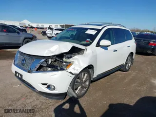 2014 Nissan Pathfinder SL with VIN 5N1AR2MN9EC635831, listed as a IAAI auction lot 41216252 with 142,455 mi miles. Bid and sale history available at carsss.com. Image 13.
