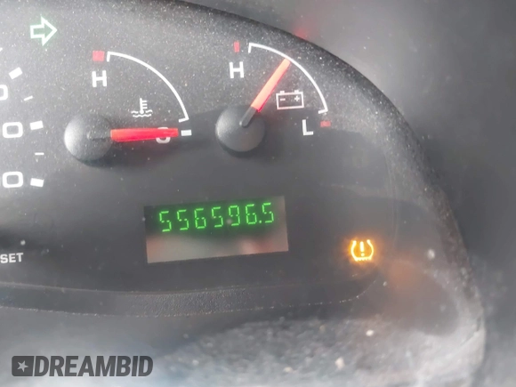 2008 Ford Econoline Passenger XL with VIN 1FBSS31L08DB31287, listed as a IAAI auction lot 41443002 with 556,596 mi miles and . Bid and sale history available at DreamBid. Image 15.