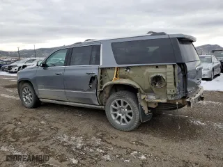 2020 GMC Yukon XL Denali with VIN 1GKS2HKJ9LR135246, listed as a Copart auction lot 84477904 with 66,255 mi miles and Salvage Title. Bid and sale history available at carsss.com. Image 2.