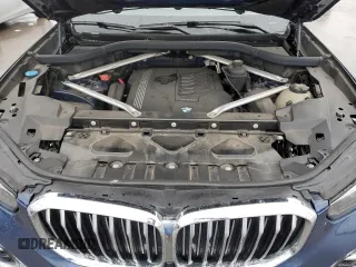 2019 BMW X5 xDrive40i z VIN 5UXCR6C56KLL14216, wystawiony jako Copart lot #44607995 z przebiegiem 110 281 mil mil oraz Szkoda całkowita • Salvage title. Historia ofert i sprzedaży dostępna na DreamBid. Obrazek 12.