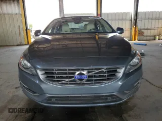 2018 Volvo S60 Inscription z VIN LYV402TK5JB167307, wystawiony jako Copart lot #53399735 z przebiegiem 60 749 mil mil oraz Szkoda całkowita • Salvage title. Historia ofert i sprzedaży dostępna na DreamBid. Obrazek 5.