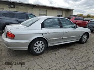 2005 Hyundai Sonata GLS with VIN KMHWF35H95A152168, listed as a Copart auction lot 75335594 with 132,068 mi miles and Salvage Title. Bid and sale history available at carsss.com. Image 3.