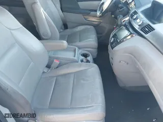 2014 Honda Odyssey Touring with VIN 5FNRL5H98EB102430, listed as a IAAI auction lot 41683822 with 185,802 mi miles. Bid and sale history available at carsss.com. Image 5.