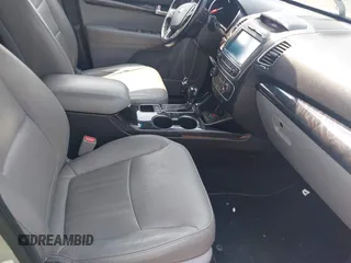 2014 Kia Sorento LX с VIN 5XYKT4A64EG467174, выставлен на аукционе IAAI как лот 42421411 с пробегом 110 552 миль миль и . История ставок и продаж доступна на DreamBid. Изображение 5.