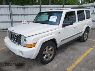 2008 Jeep Commander Limited with VIN 1J8HG58N08C190641, listed as a IAAI auction lot 42442380 with 194,114 mi miles and . Bid and sale history available at DreamBid. Image 2.