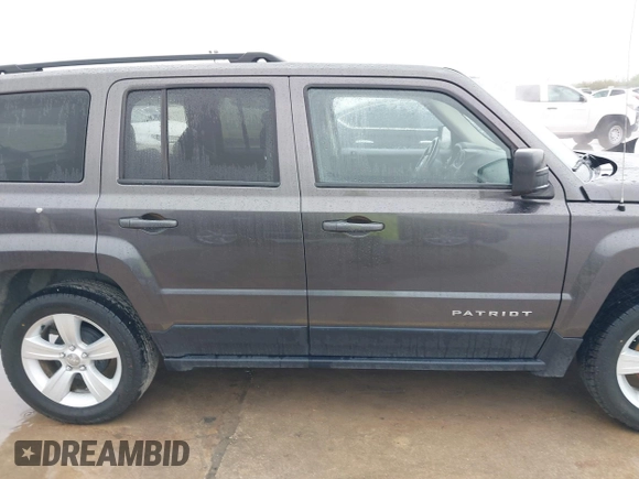 2016 Jeep Patriot Latitude with VIN 1C4NJPFB7GD682060, listed as a IAAI auction lot 41898444 with 67,717 mi miles and . Bid and sale history available at DreamBid. Image 13.