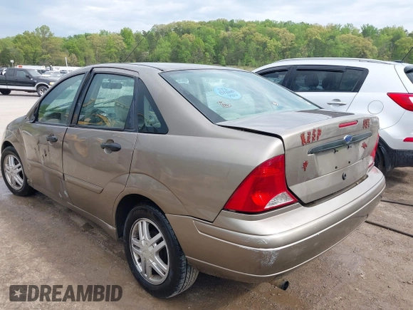 2003 Ford Focus SE with VIN 1FAFP34PX3W123696, listed as a IAAI auction lot 42065510 with 159,842 mi miles and . Bid and sale history available at carsss.com. Image 3.