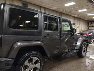 2016 Jeep Wrangler Unlimited Sahara с VIN 1C4BJWEG3GL172532, выставлен на аукционе IAAI как лот 42205994 с пробегом 93 672 миль миль и . История ставок и продаж доступна на DreamBid. Изображение 6.
