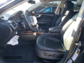 2013 Audi A7 Premium Plus z VIN WAUYGAFC2DN006636, wystawiony jako Copart lot #82774834 z przebiegiem 171 371 mil mil oraz Szkody całkowita. Historia ofert i sprzedaży dostępna na DreamBid. Obrazek 7.