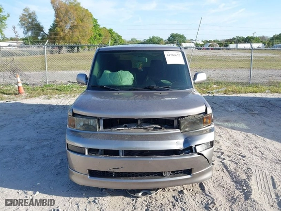 2004 Scion xB with VIN JTLKT324740148433, listed as a IAAI auction lot 41786677 with NaN miles. Bid and sale history available at carsss.com. Image 12.