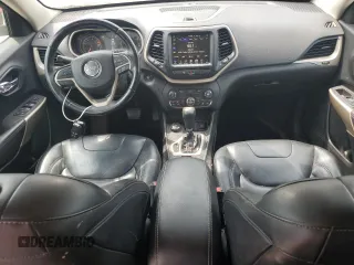 2018 Jeep Cherokee Limited z VIN 1C4PJMDB5JD564400, wystawiony jako Copart lot #62079225 z przebiegiem 199 604 mil mil oraz Czysty tytuł • Clean title. Historia ofert i sprzedaży dostępna na DreamBid. Obrazek 8.