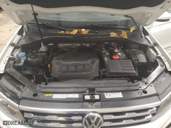 2020 Volkswagen Tiguan SEL Premium R-Line with VIN 3VV4B7AX9LM139031, listed as a Copart auction lot 80739964 with 72,415 mi miles and Salvage Title. Bid and sale history available at carsss.com. Image 12.