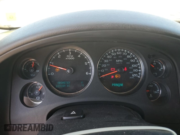 2011 GMC Yukon SLE with VIN 1GKS1AE00BR102325, listed as a Copart auction lot 48973145 with 223,109 mi miles and Salvage Title. Bid and sale history available at carsss.com. Image 9.